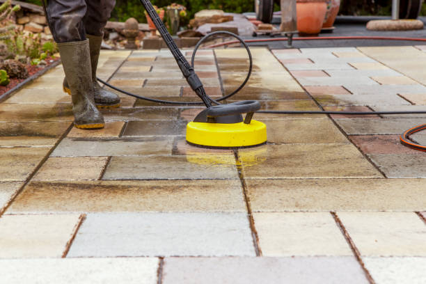 Best Playground Equipment Cleaning  in Hudson, IL